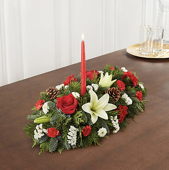 Traditional Christmas Centerpiece