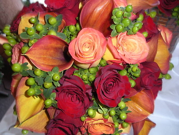 Calla Lily, Rose and Hypericum Bouquet