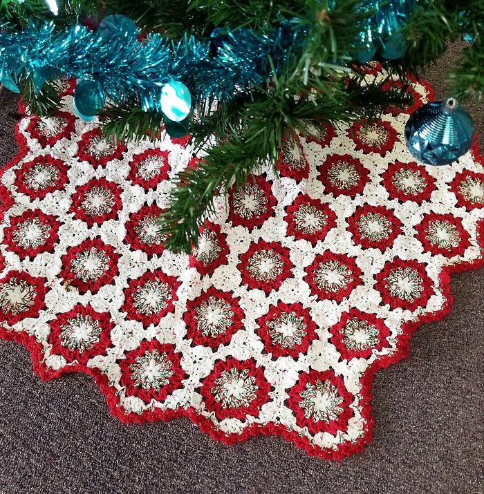 Medium Hand Made Tree Skirt