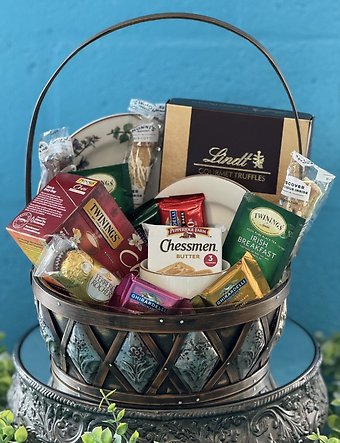 Mom\'s Tea Party Gift Basket