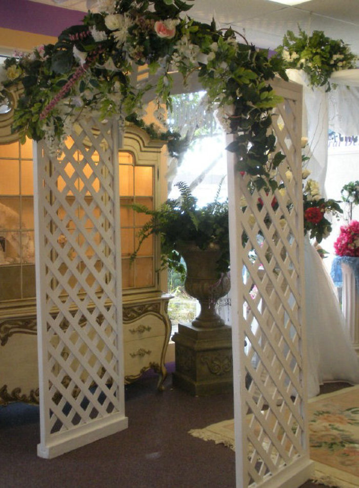 Wooden Lattice Arch
