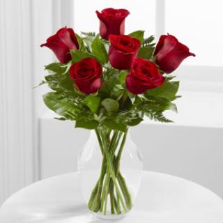 Love\'s Embrace Roses -1/2 Dozen Red