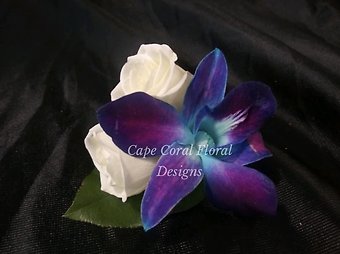 Enchanted Spray Rose Boutonniere